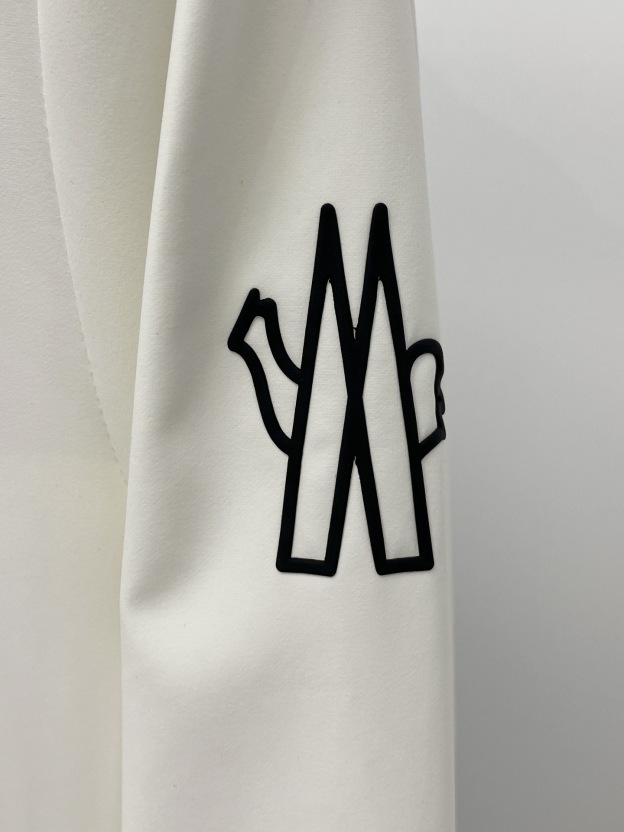 モンクレール「Moncler」2025年春季新作 ジャケット