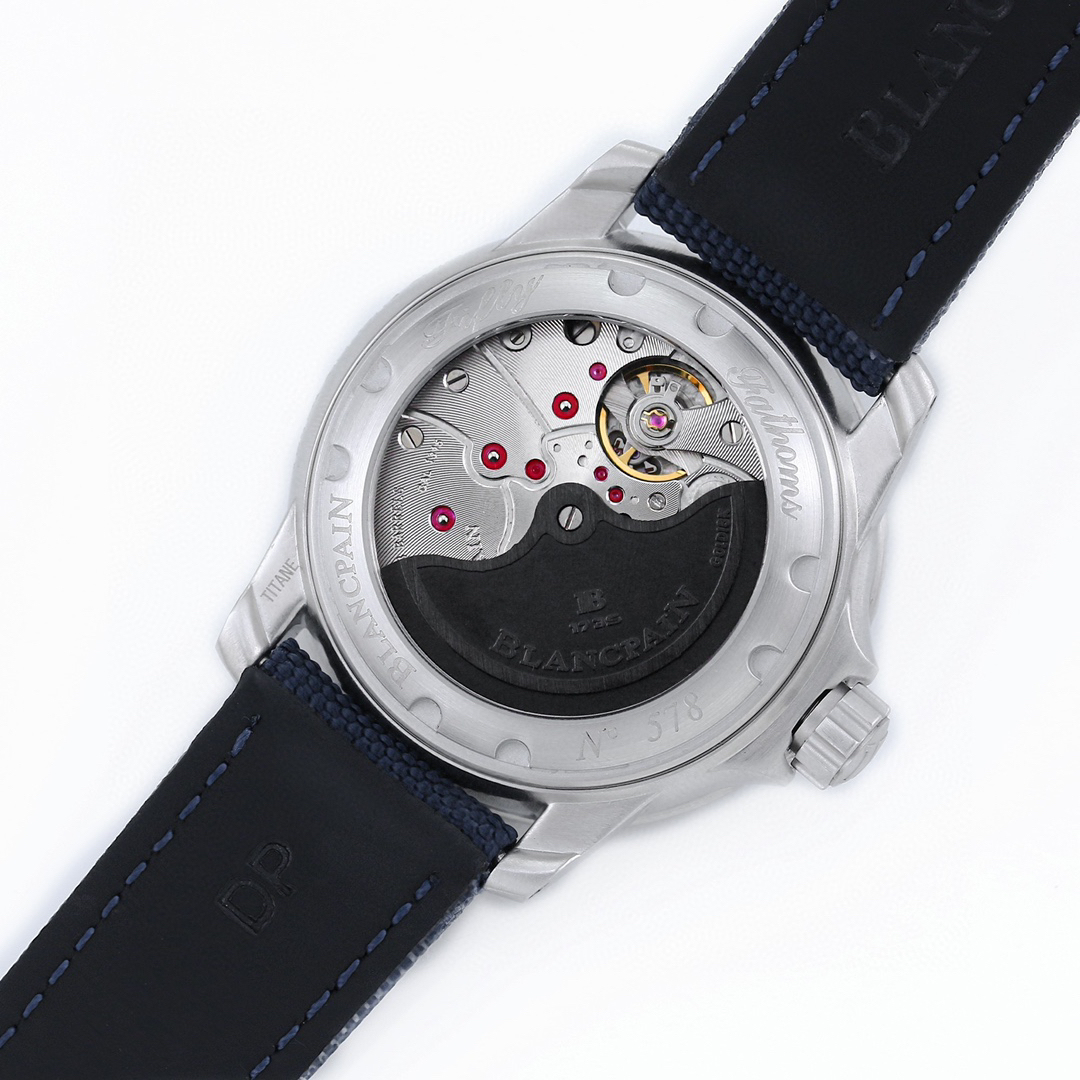 ブランパン「Blancpain」フィフティ・ファゾム自動巻きダイバーズウォッチ45mm