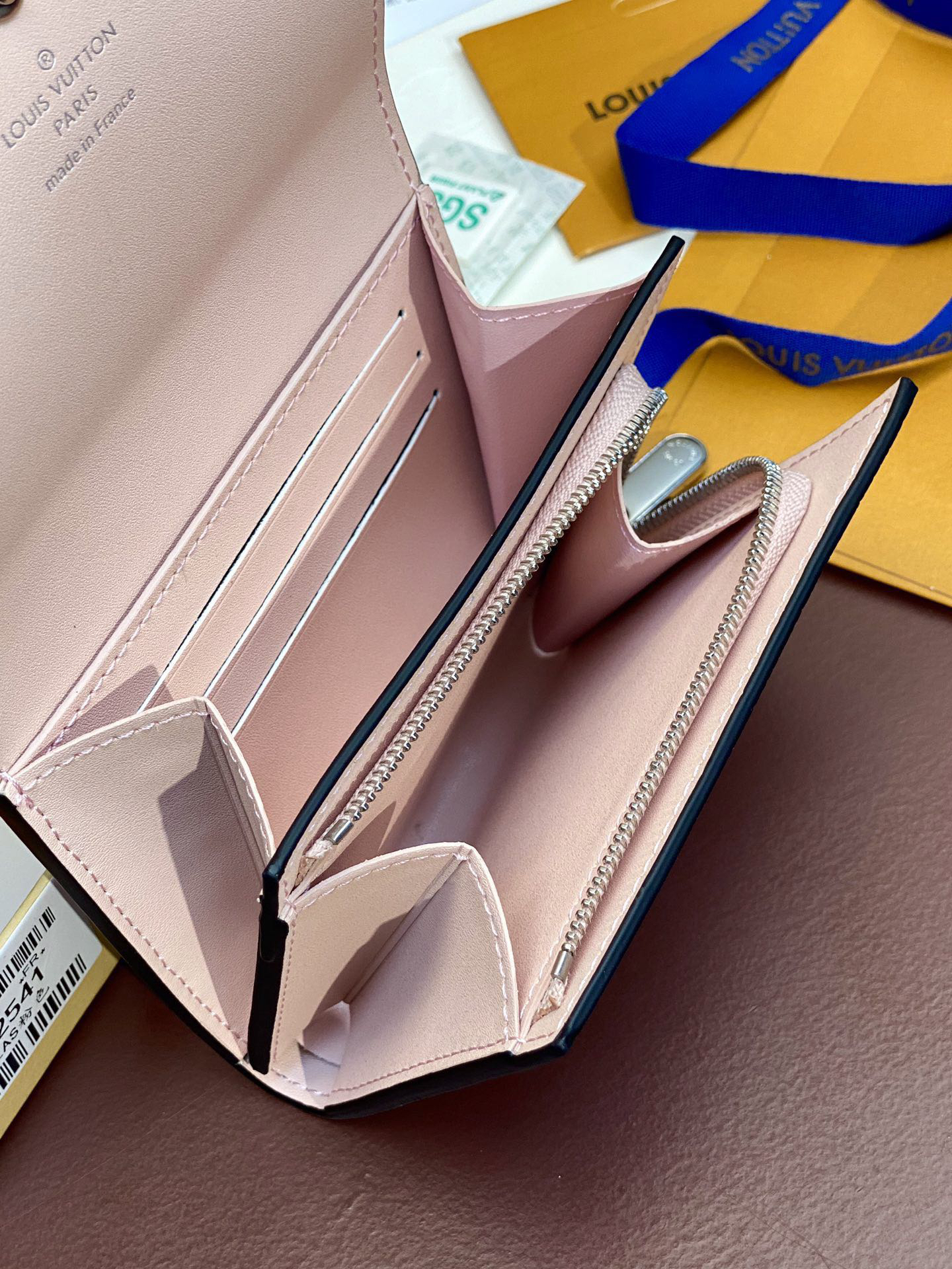 ルイ・ヴィトン「Louis Vuitton」ポルトフォイユ･イリス コンパクト