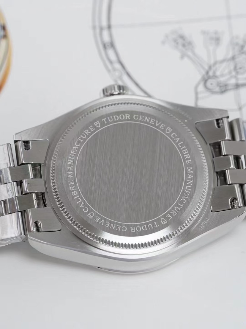 チューダー「Tudor」ブラックベイ 1958 シリーズメンズウォッチ39MM