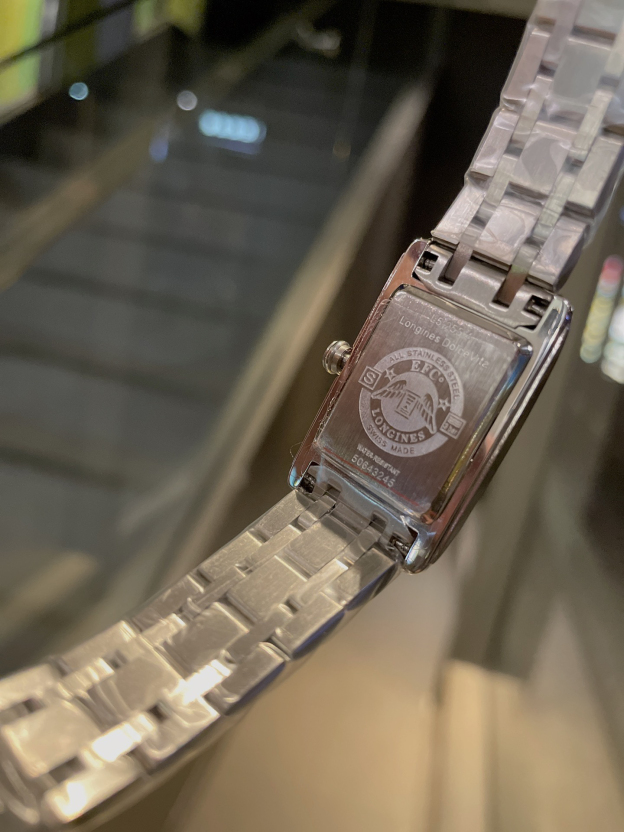 ロンジン「Longines」DolceVitaレディースウォッチ 33x22mm