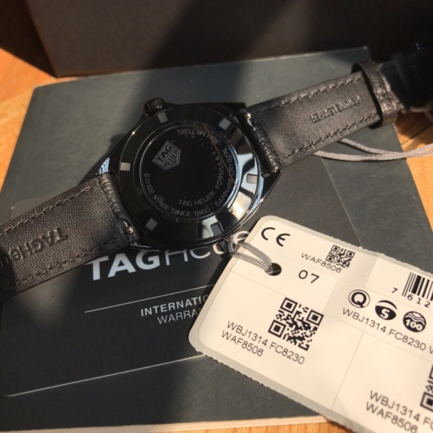 タグ・ホイヤー「TAG Heuer」フォーミュラ1レディース クォーツ 腕時計35mm