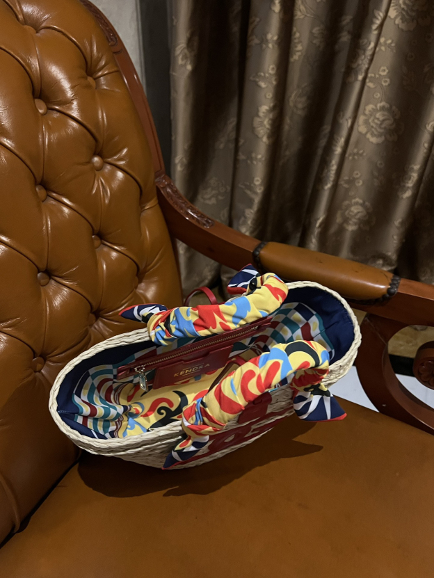 ドルチェ・アンド・ガッバーナ「D&G」ラタン&ジョーカード トートバッグ