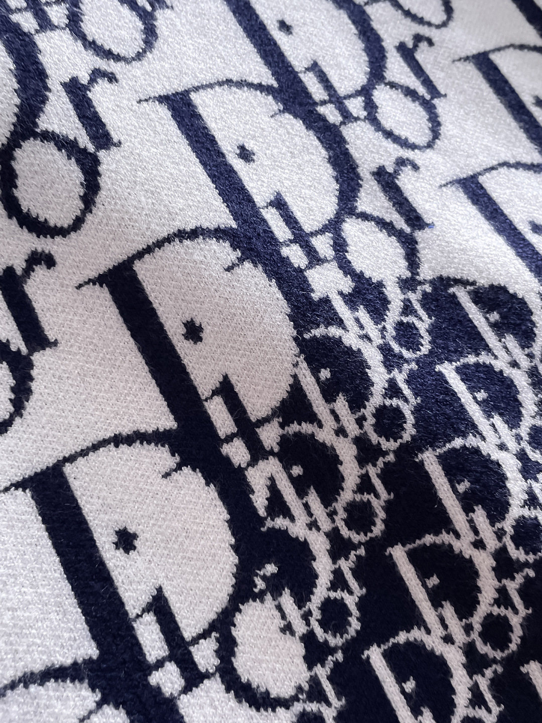 ディオール「Dior」秋冬新作ニットクルーネックセーター