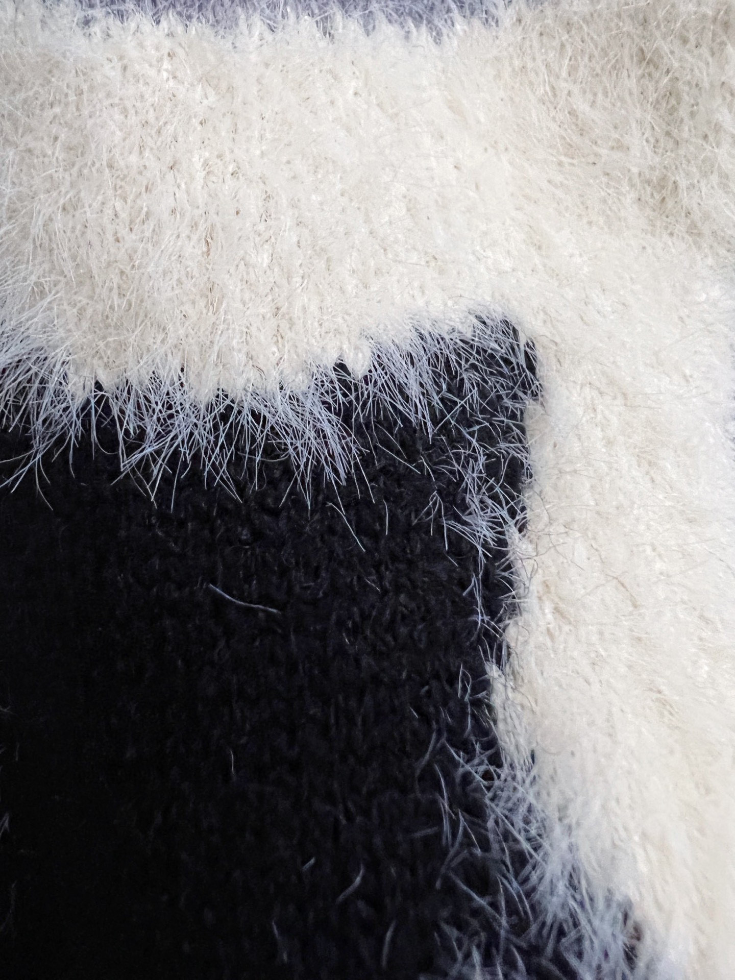 ディオール「Dior」秋冬新作ニットクルーネックセーター