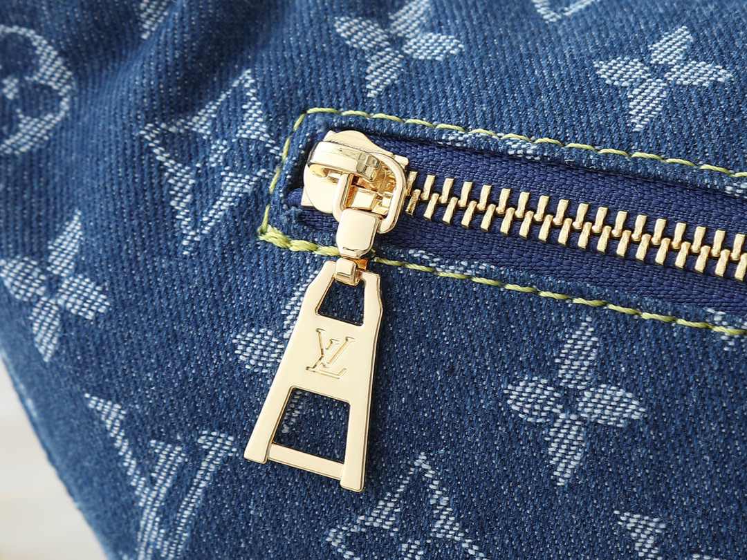 ルイ・ヴィトン「Louis Vuitton」デニムウエストポーチ