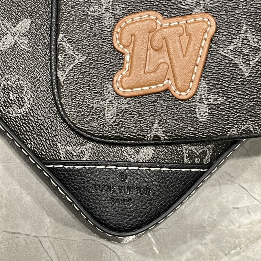 ルイ・ヴィトン「Louis Vuitton」新作 Trio メッセンジャーバッグ