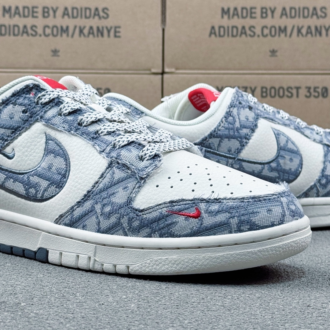 「コラボモデル」Dior x NikeSB Dunk Low "White Ink Blue" スニーカー