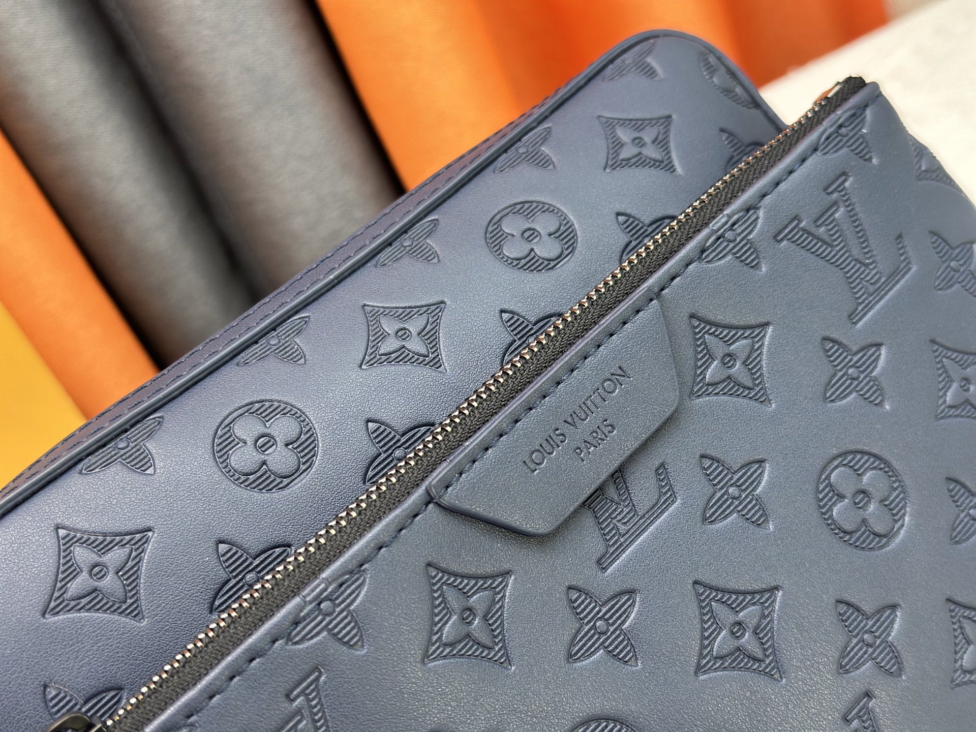 ルイ・ヴィトン「Louis Vuitton」新作 Trio メッセンジャーバッグ