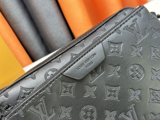 ルイ・ヴィトン「Louis Vuitton」新作 Trio メッセンジャーバッグ