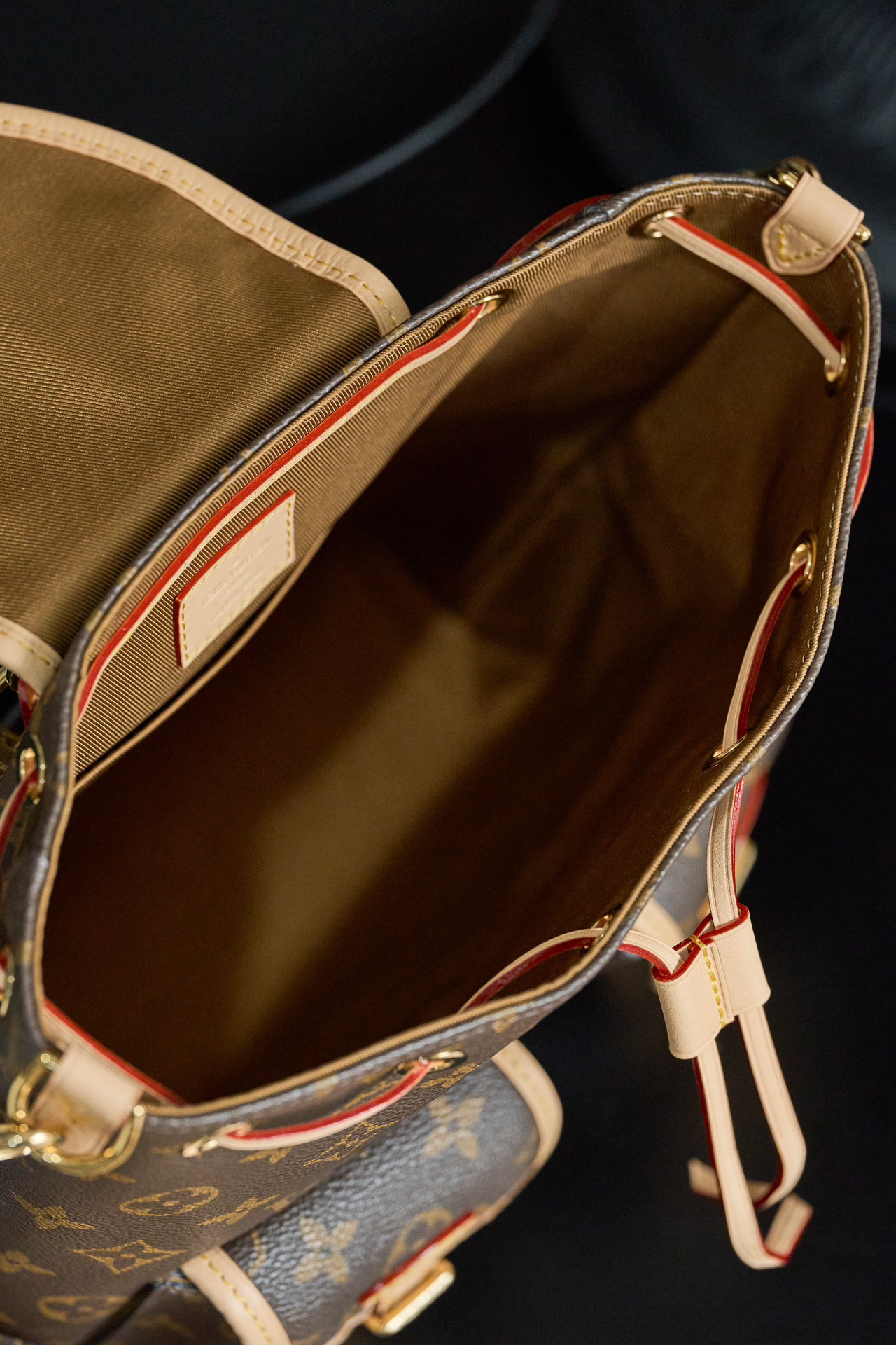 ルイ・ヴィトン「Louis Vuitton」 エクスカーション スモール バックパック