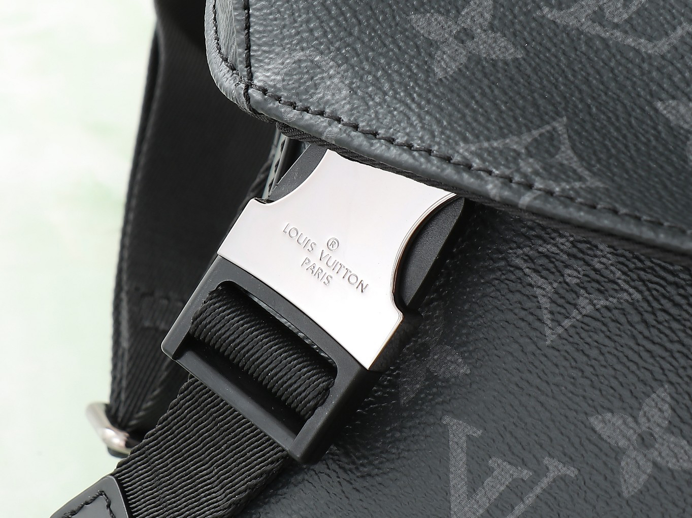 ルイ・ヴィトン「Louis Vuitton」ボード ミディアム メッセンジャーバッグ
