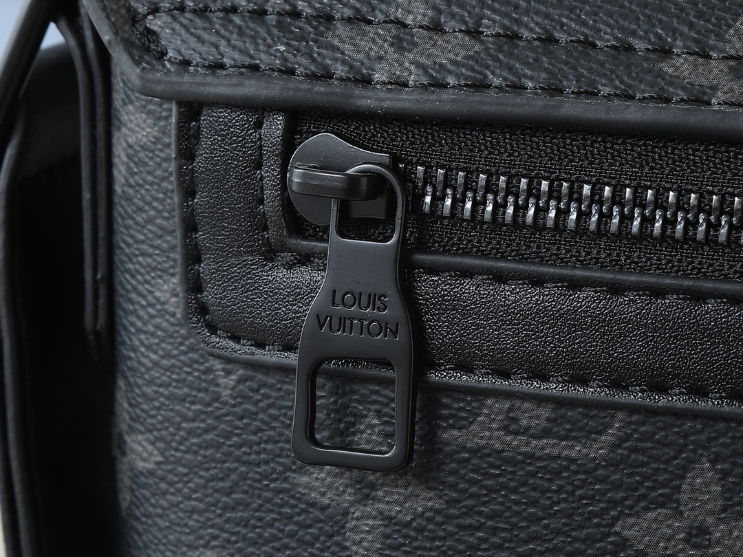 ルイ・ヴィトン「Louis Vuitton」S-Cape メッセンジャーバッグ