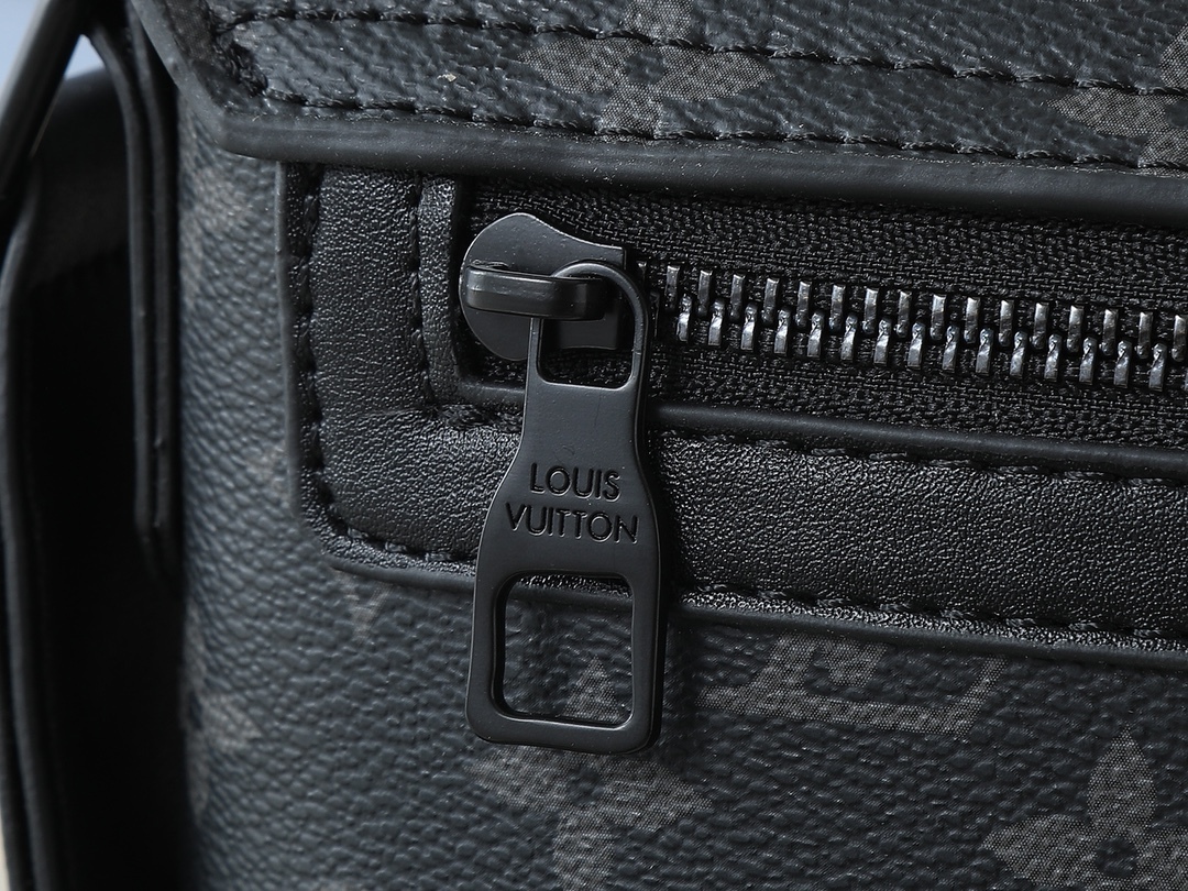 ルイ・ヴィトン「Louis Vuitton」S-Cape メッセンジャーバッグ