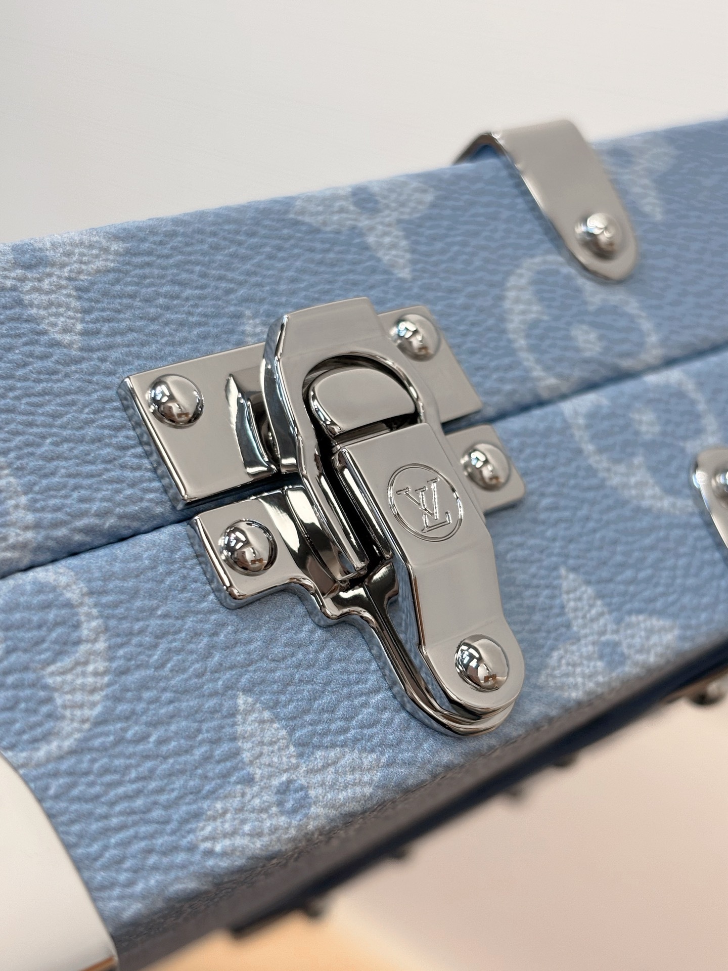 ルイ・ヴィトン「Louis Vuitton」Wallet Trunk Taigarama メッセンジャーバッグ