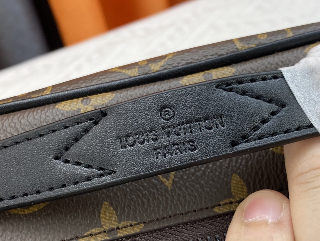 ルイ・ヴィトン「Louis Vuitton」S Lock メッセンジャーバッグ