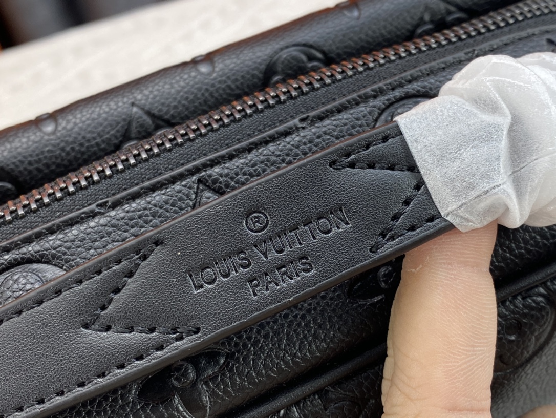 ルイ・ヴィトン「Louis Vuitton」S Lock メッセンジャーバッグ