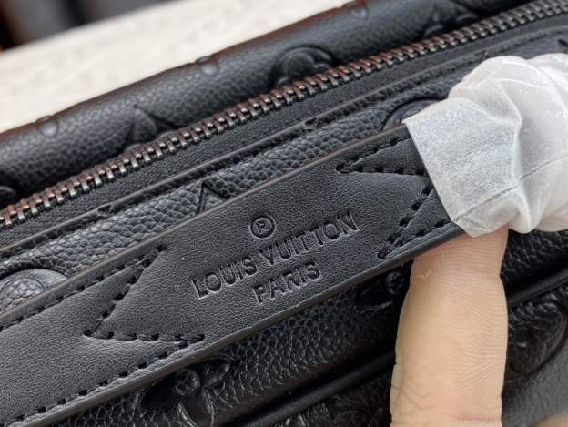 ルイ・ヴィトン「Louis Vuitton」S Lock メッセンジャーバッグ