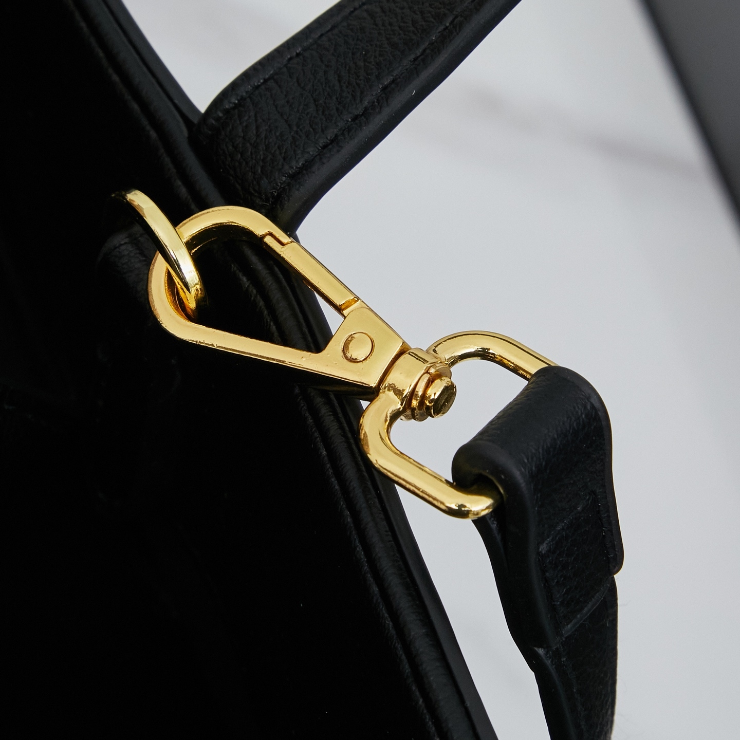 セリーヌ「Celine」TRIOMPHE レザー トートバッグ