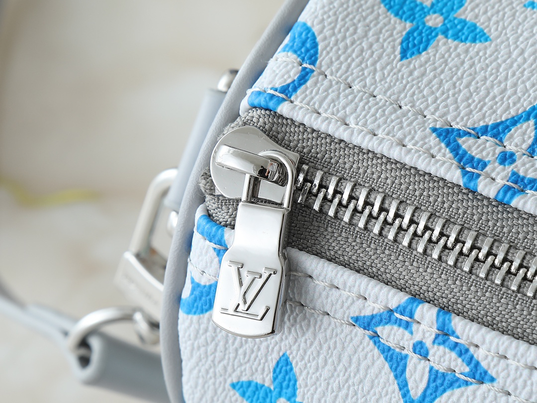ルイ・ヴィトン キーポル･バンドリエール 25