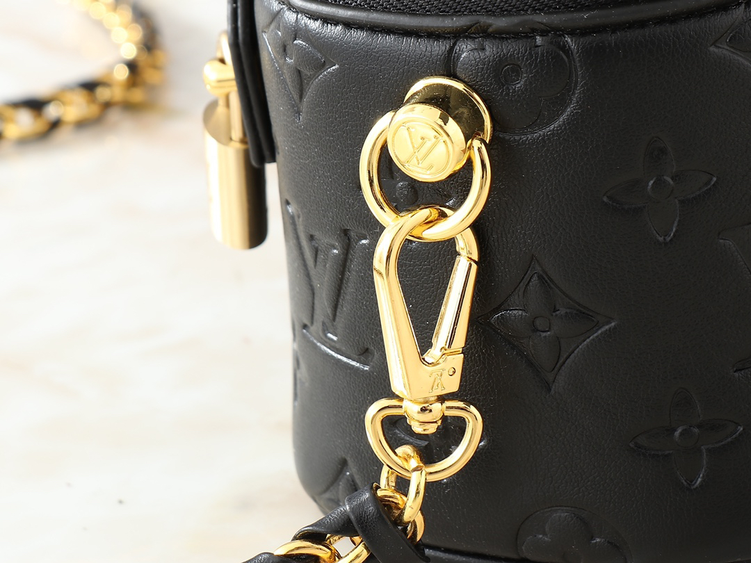 ルイ・ヴィトン ヴァニティ クッサン PM