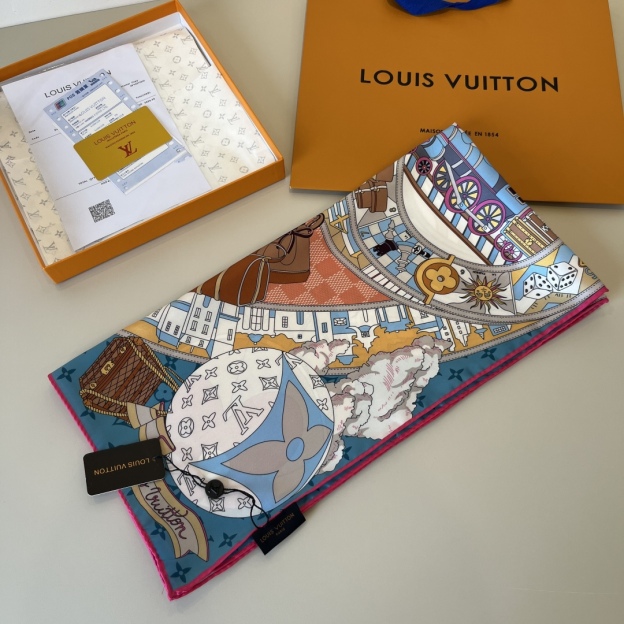 ルイ・ヴィトン「Louis Vuitton」 Monogram キャレ スカーフ