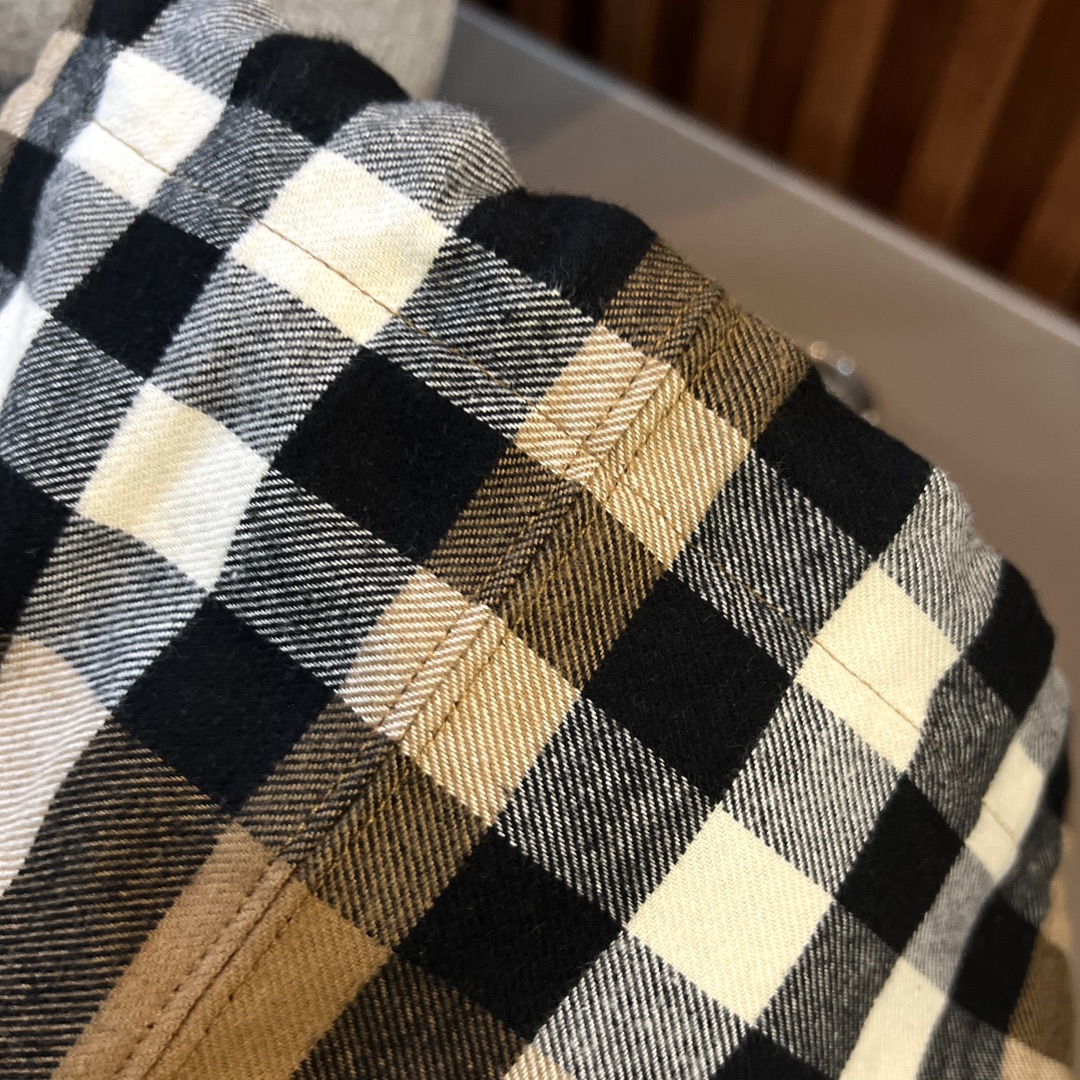 バーバリー［Burberry］Logo-Embroidered綿トレーナー