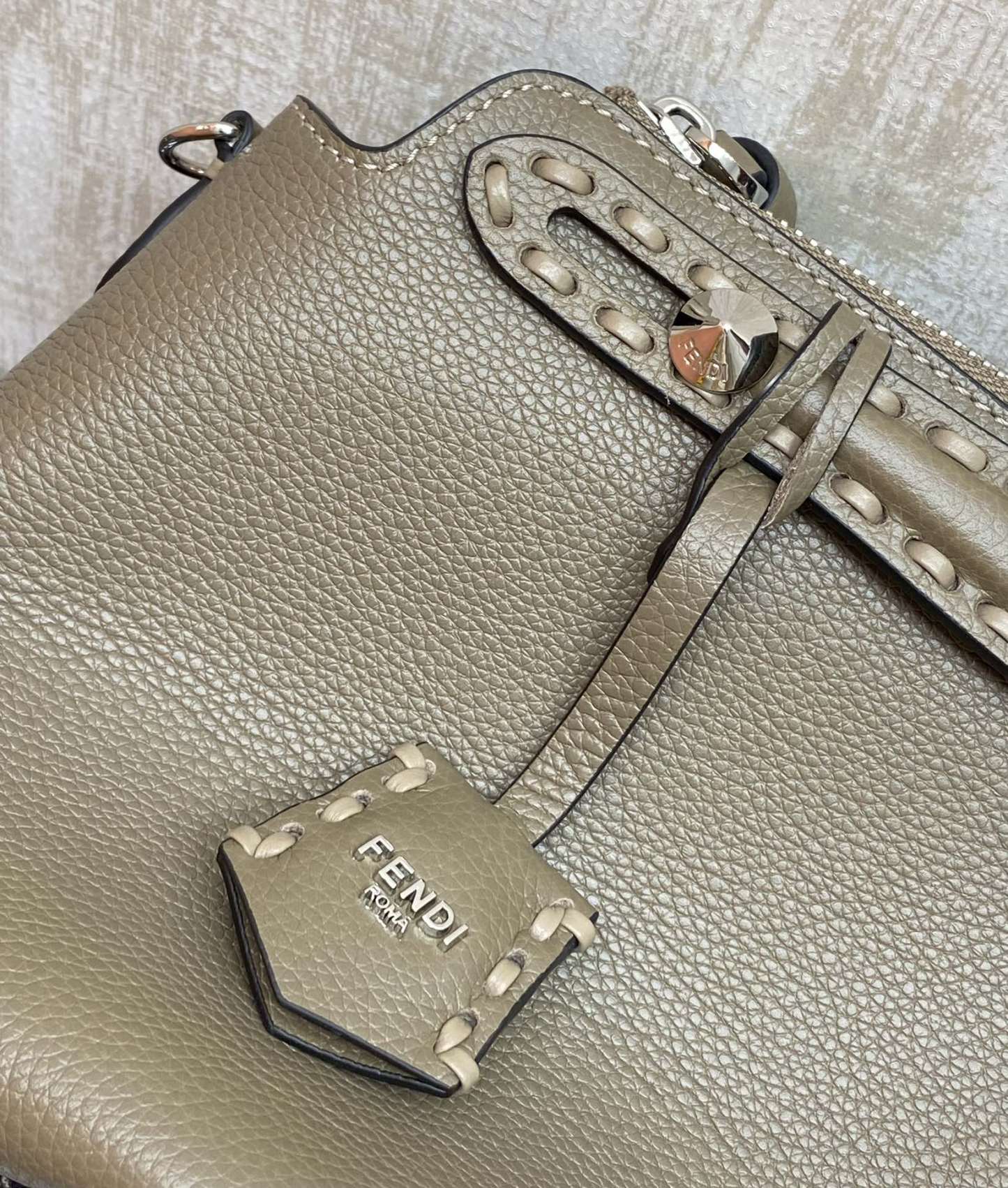 フェンディ「Fendi」ボストン ハンドバッグ