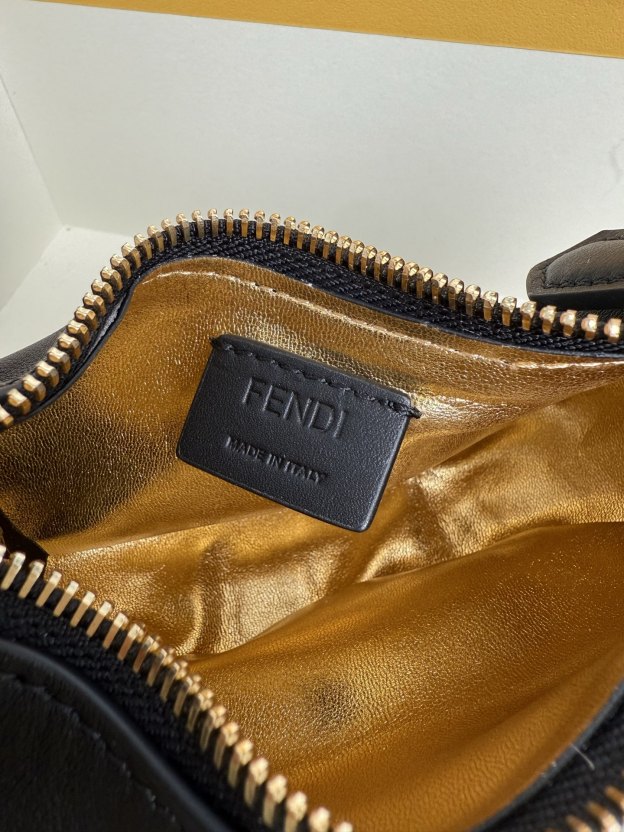 フェンディ「Fendi」ミニフェンディグラフィー ハンドバッグ