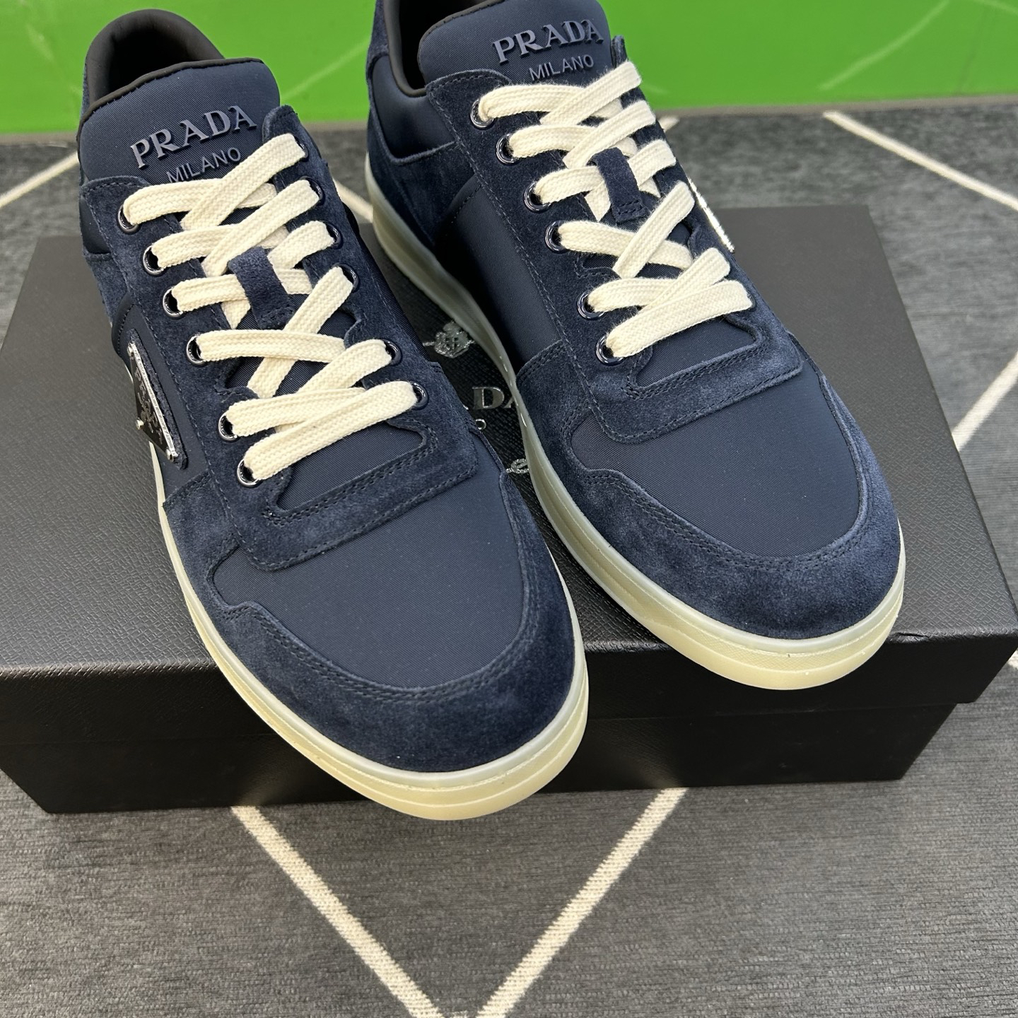 プラダ「Prada」メンズ スポーツ スニーカー