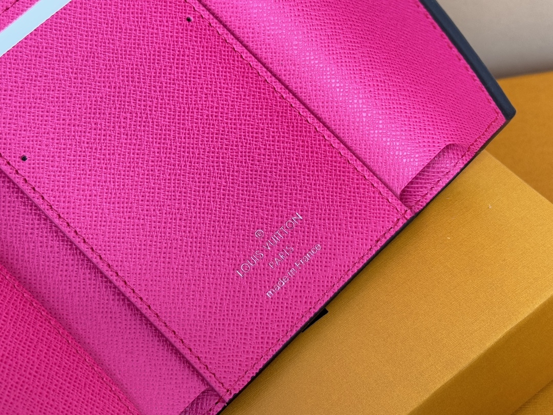 ルイ・ヴィトン ポルトフォイユ･ヴィクトリーヌ ウォレット