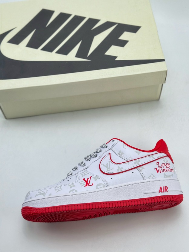 「コラボモデル」Louis Vuitton x Nike Air Force 1 Low スニーカー