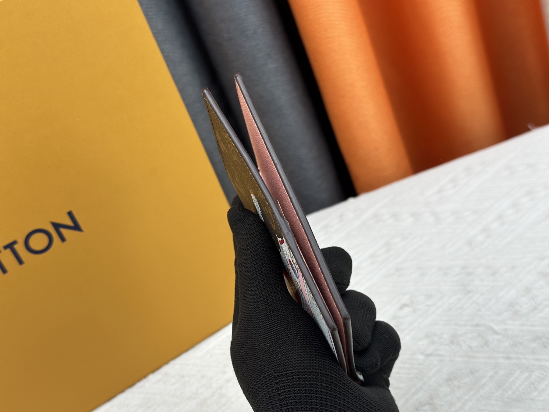 ルイ・ヴィトン パスポートカバー クーヴェルテュール･パスポール