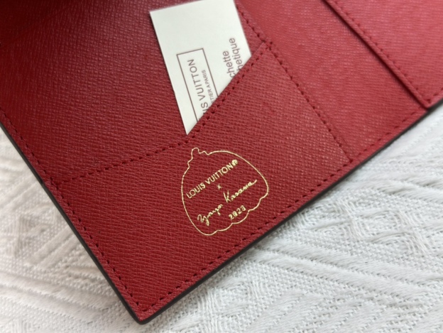 ルイ・ヴィトン パスポートカバー クーヴェルテュール･パスポール