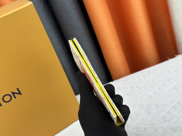 ルイ・ヴィトン パスポートカバー クーヴェルテュール･パスポール