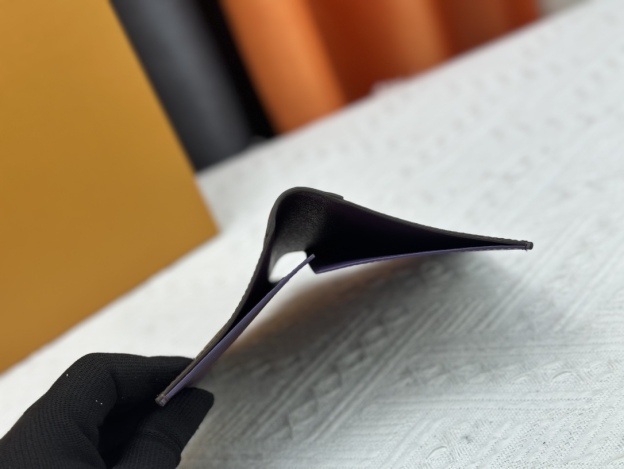 ルイ・ヴィトン パスポートカバー クーヴェルテュール･パスポール