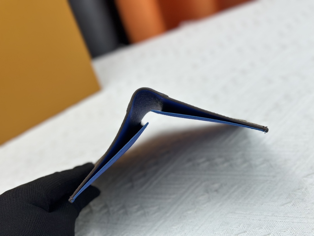 ルイ・ヴィトン パスポートカバー クーヴェルテュール･パスポール