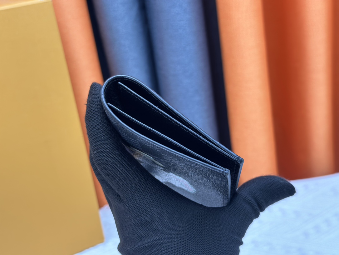 ルイ・ヴィトン パスポートカバー クーヴェルテュール･パスポール