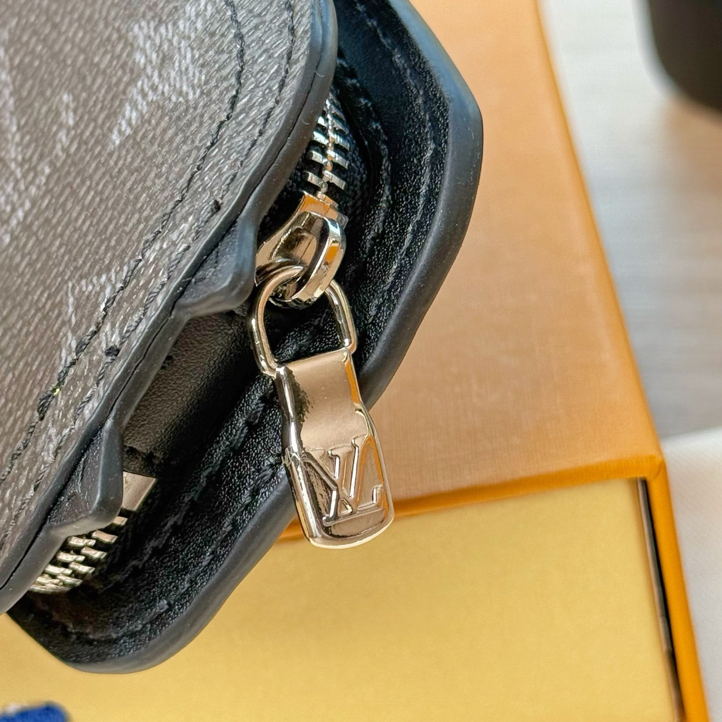 ルイ・ヴィトン バッグチャーム･LV オウル