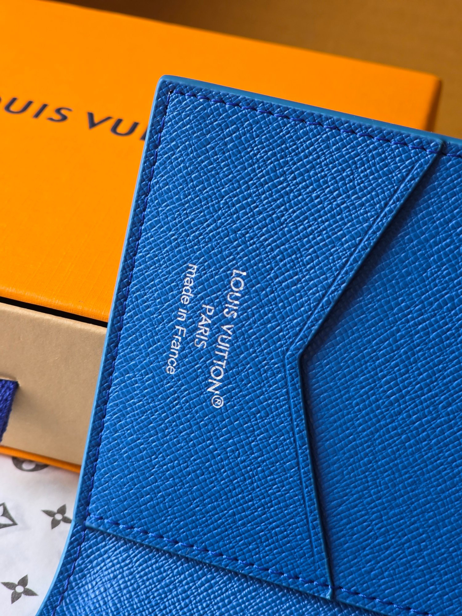 ルイ・ヴィトン パスポートカバー クーヴェルテュール･パスポール