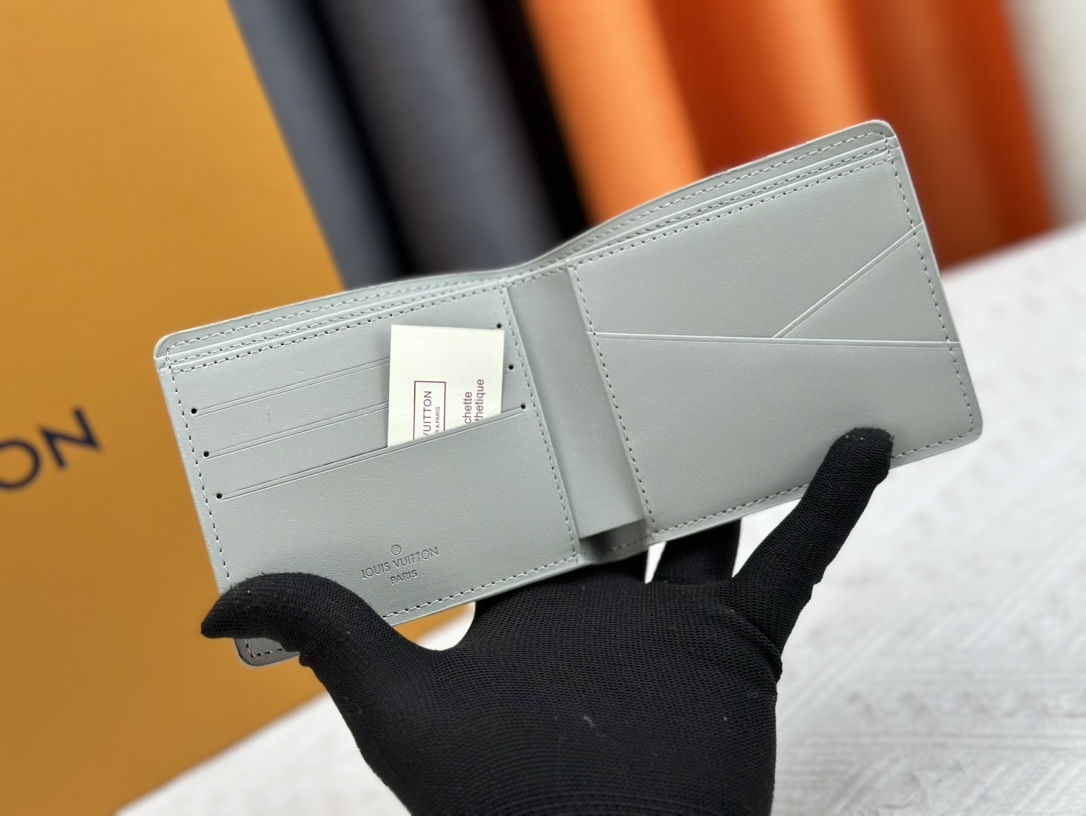 ルイ・ヴィトン ポルトフォイユ･ミュルティプル