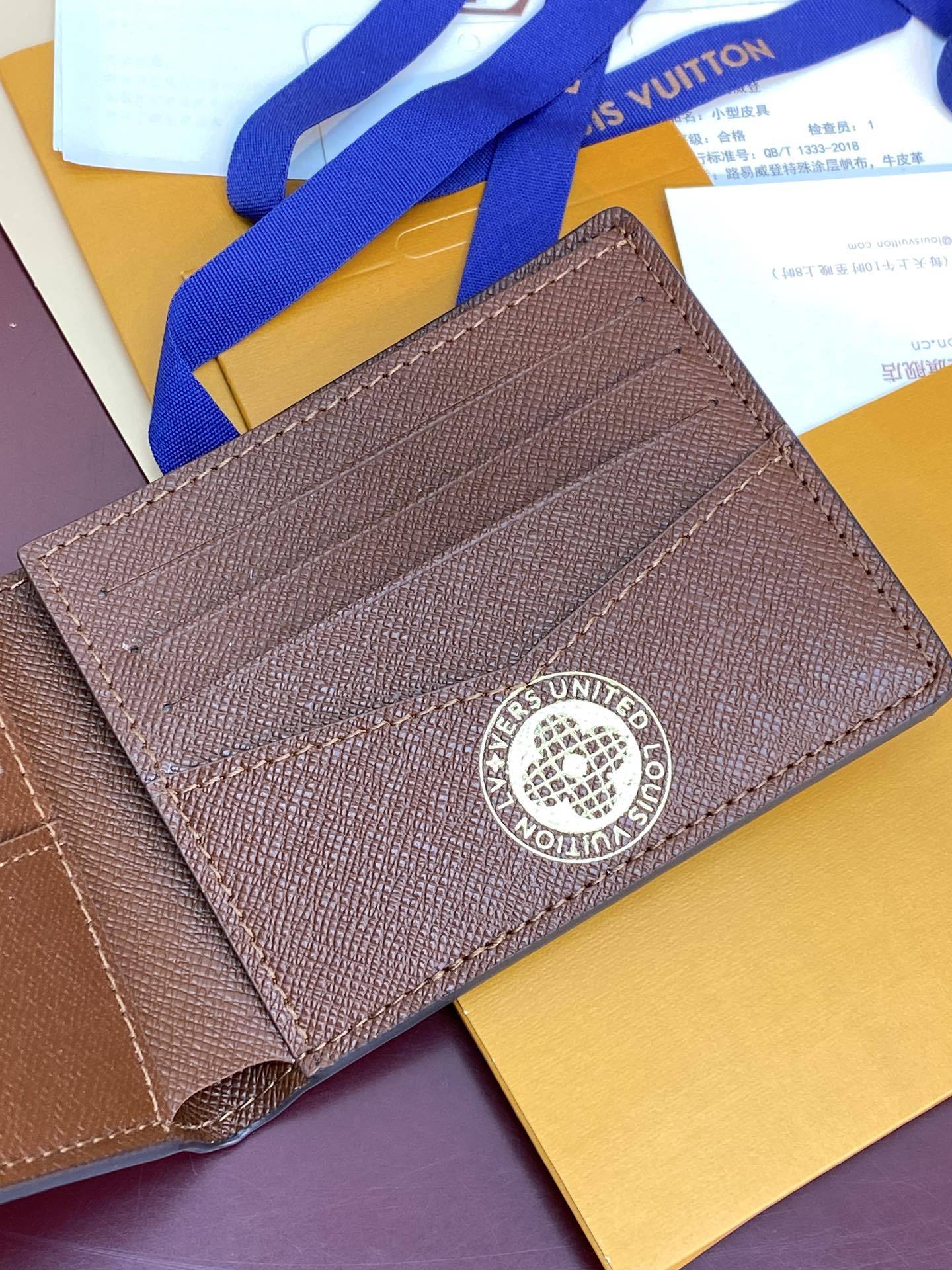 ルイ・ヴィトン ポルトフォイユ･ミュルティプル