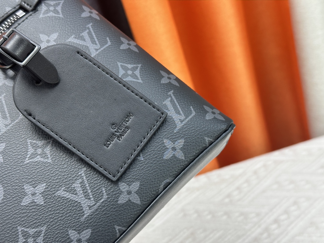 ルイ・ヴィトン「Louis Vuitton」テイクオフ･ポーチ