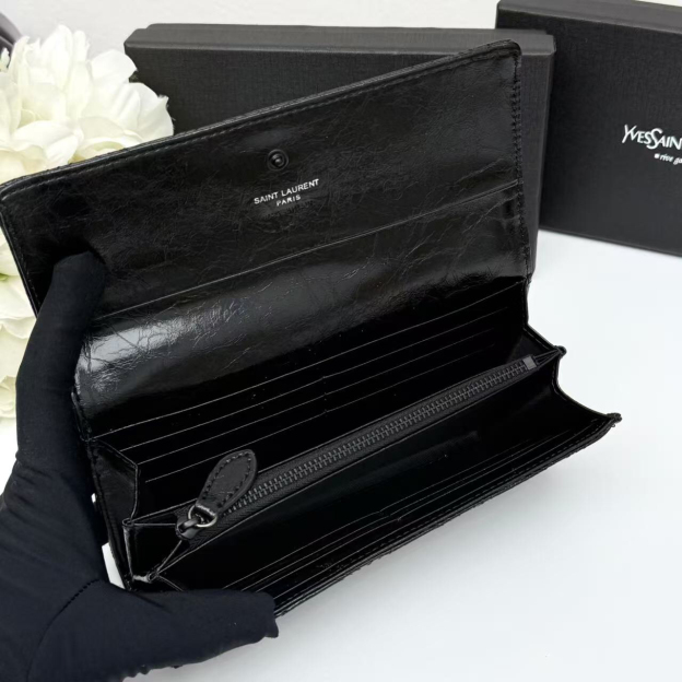 サンローラン「Saint Laurent」フラップウォレット