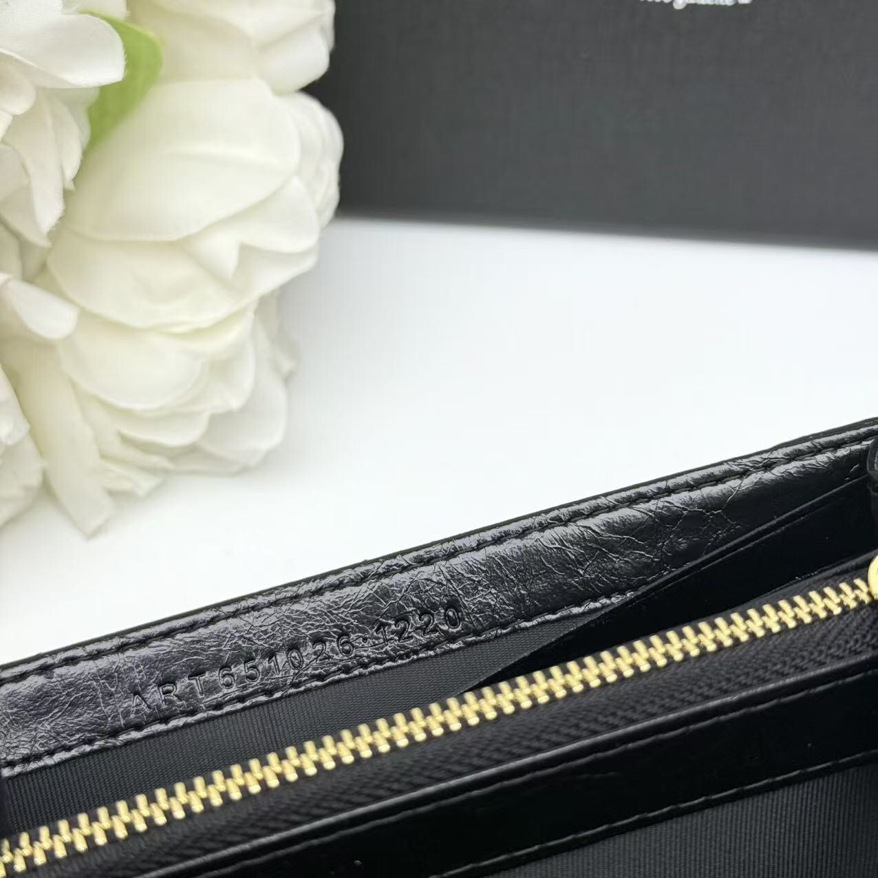 サンローラン「Saint Laurent」フラップウォレット