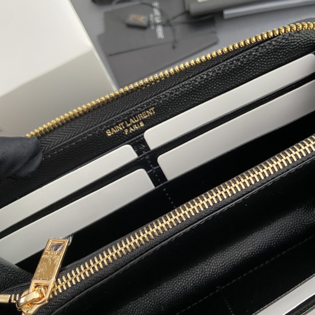 サンローラン「Saint Laurent」モノグラム・サンローラン フルジップウォレット（グレインパウダーテクスチャー キルティングレザー）