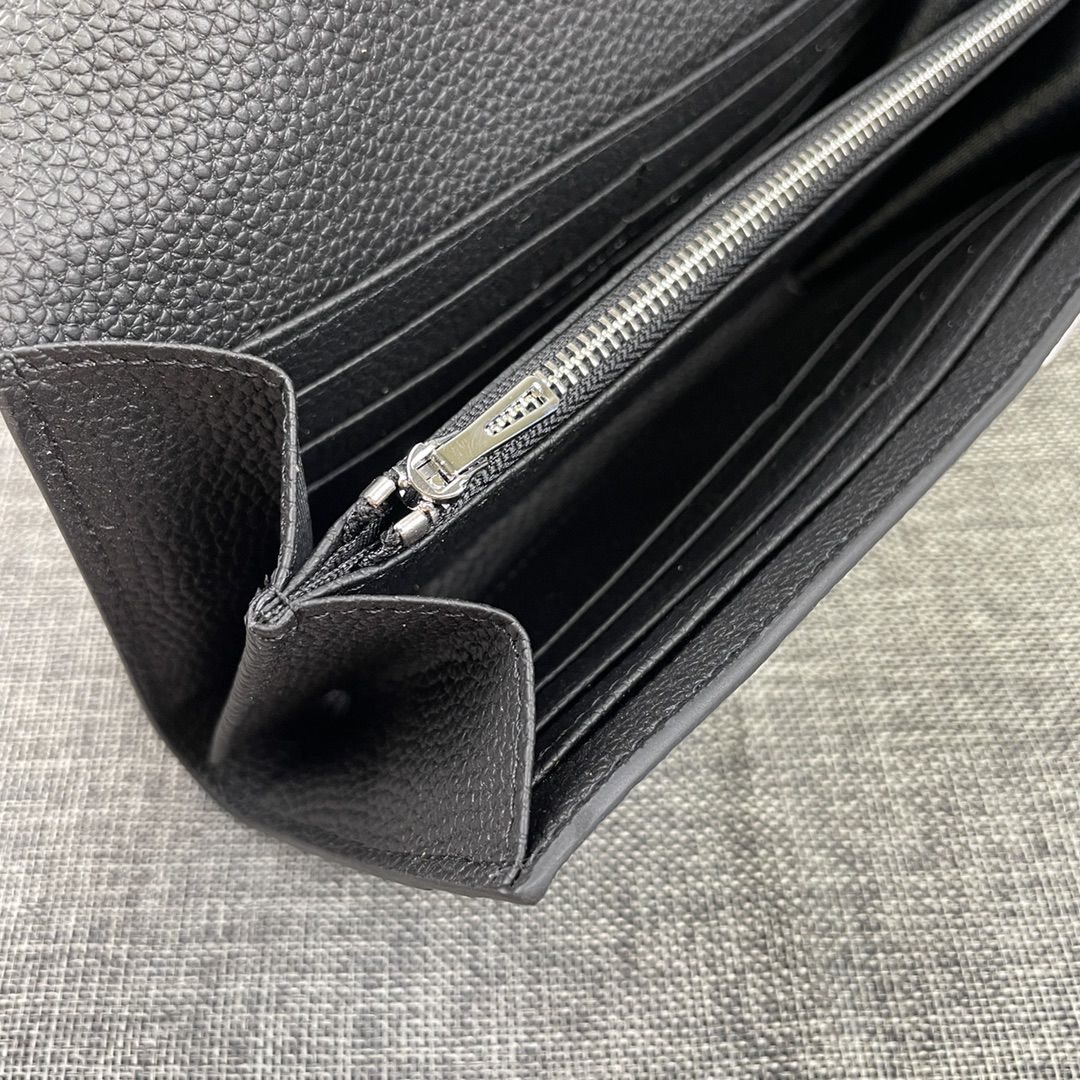 エルメス コンスタンス ウォレット「Constance Wallet」