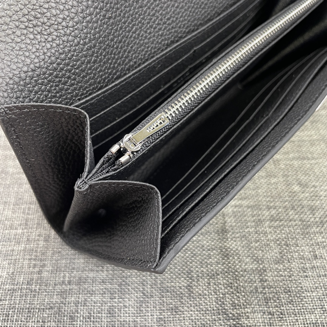 エルメス コンスタンス ウォレット「Constance Wallet」