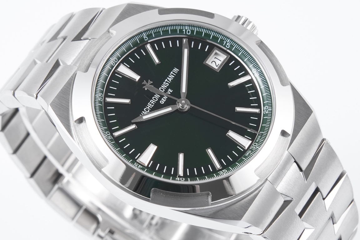ヴァシュロン・コンスタンタン オーヴァシーズ 41mm