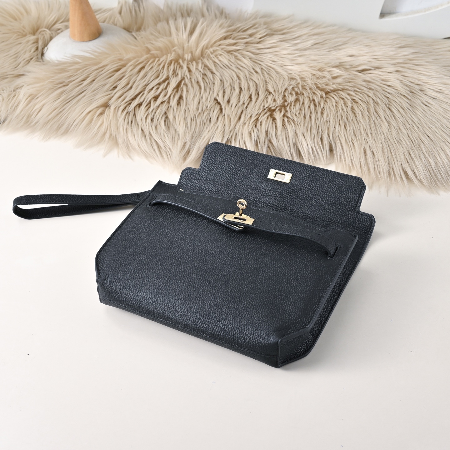 エルメス ケリー 22 ストーンパターンレザー バッグ「Kelly Depeches」